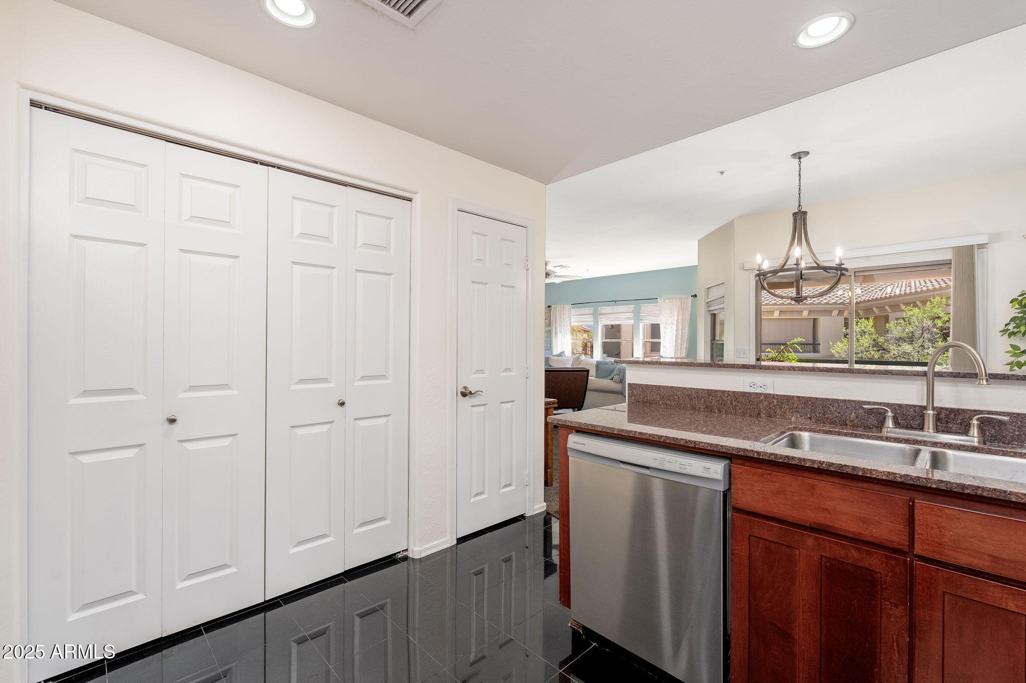 Scottsdale, Arizona 85255, United States, 2 Bedrooms Bedrooms, ,2 BathroomsBathrooms,Residential,Active,231385