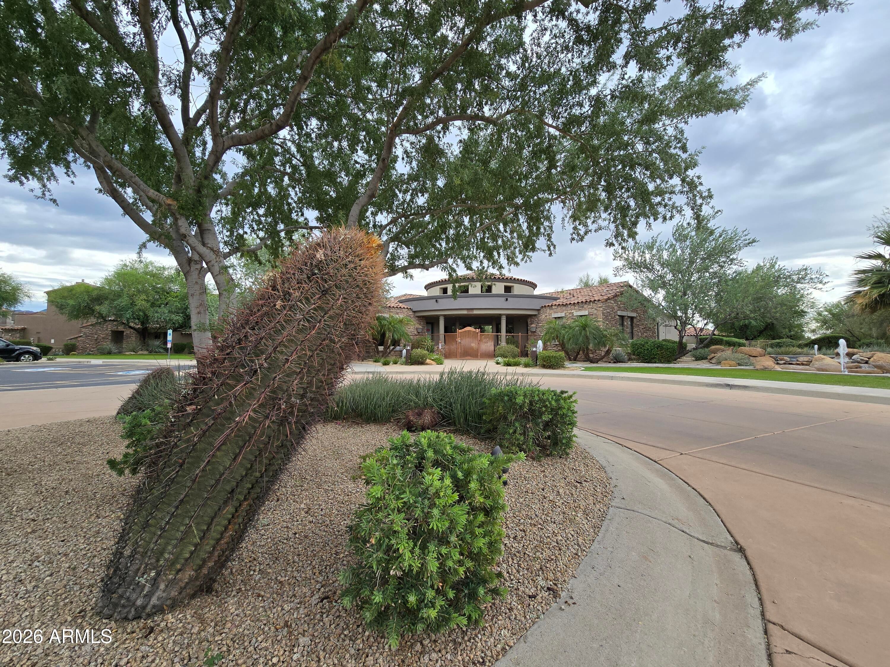 19550 N Grayhawk Drive 1008