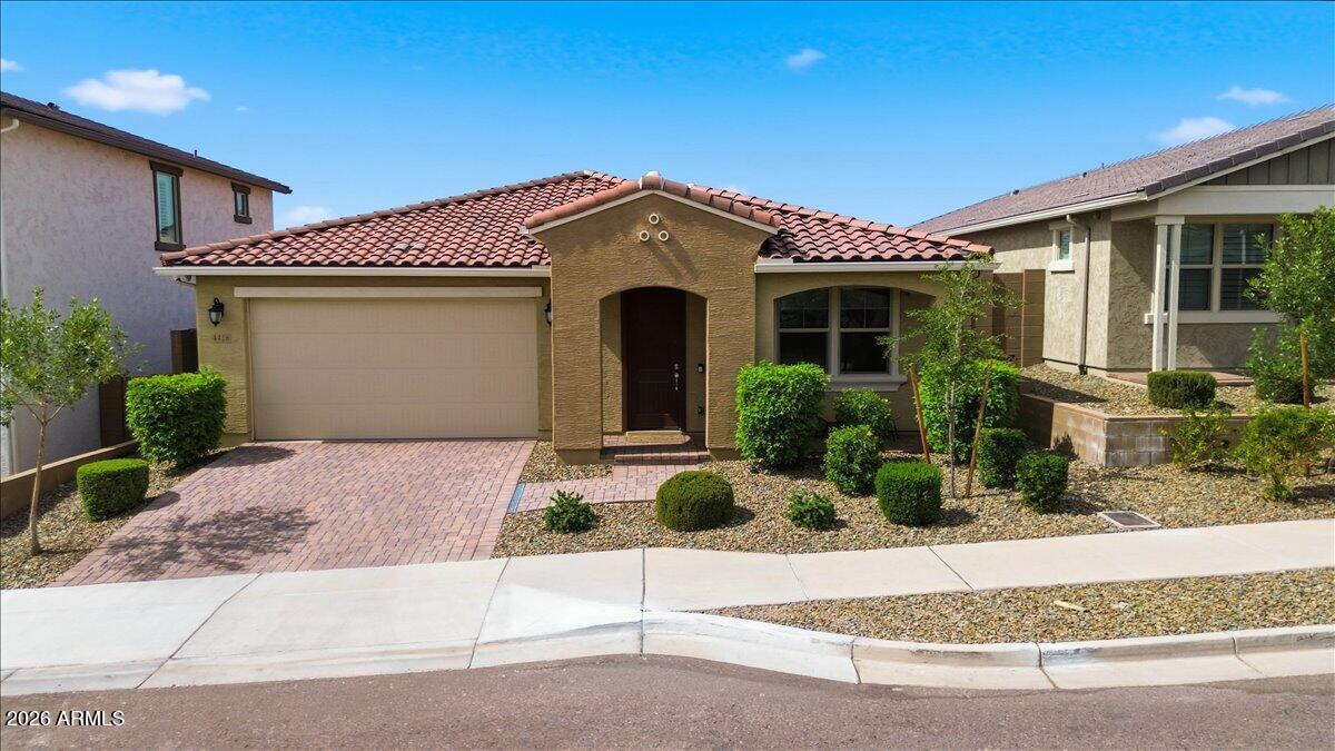 4418 W Palace Station Road