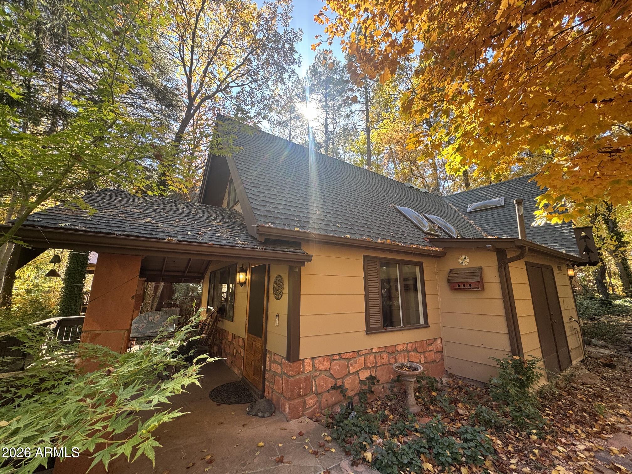 103 N HARDING Drive