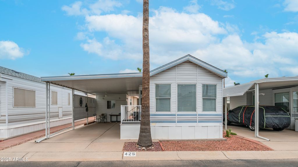 Photo of 425 Ironstone Drive, Apache Junction, AZ 85119 (MLS # 6905989)