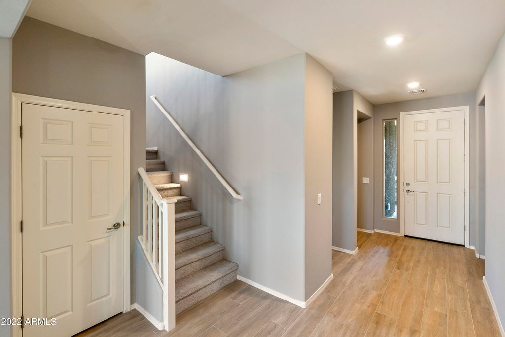Photo of 5660 N 188th Lane, Litchfield Park, AZ 85340 (MLS # 6896889)