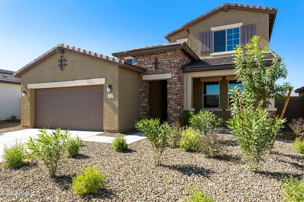 Photo of 5660 N 188th Lane, Litchfield Park, AZ 85340 (MLS # 6896889)