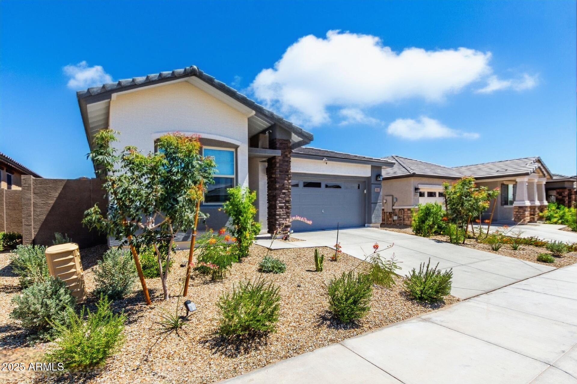 17311 W DESERT SAGE Drive