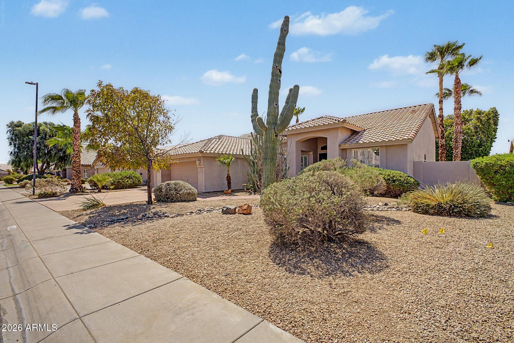 Photo of 13345 W Cypress Street, Goodyear, AZ 85395 (MLS # 7060507)
