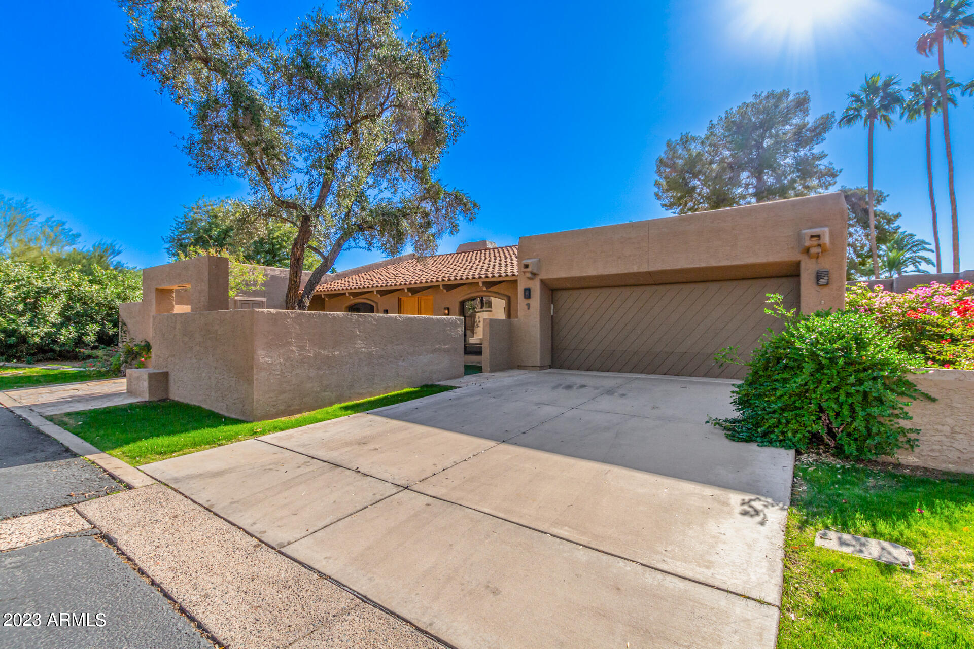 4450 E CAMELBACK Road 1