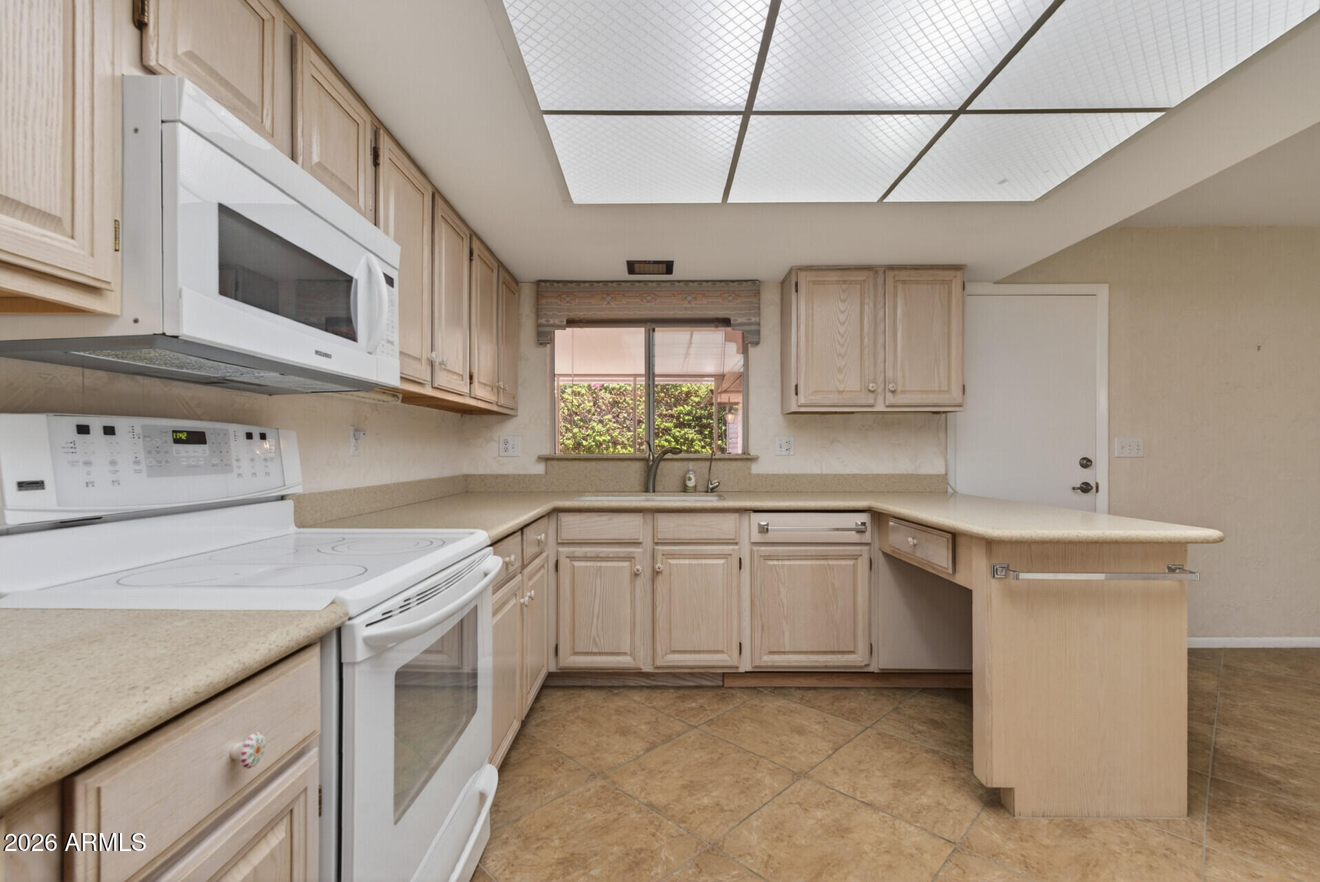 10707 W CAMEO Drive