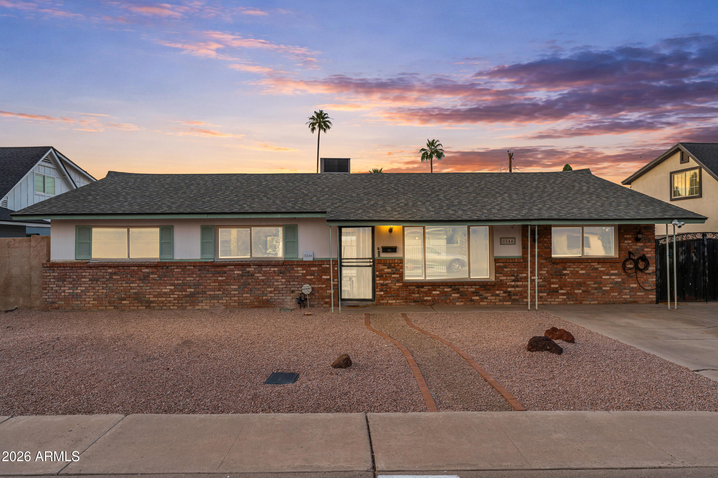 8544 E KEIM Drive