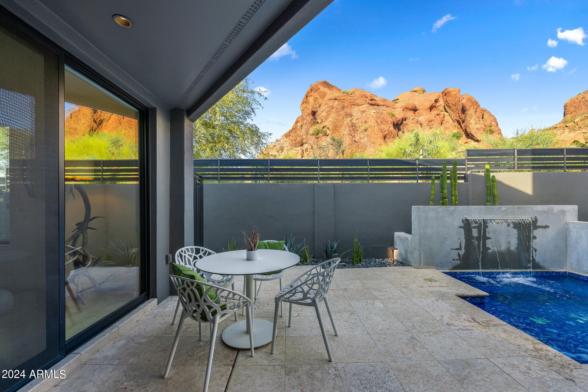 ECHO CANYON - Residential