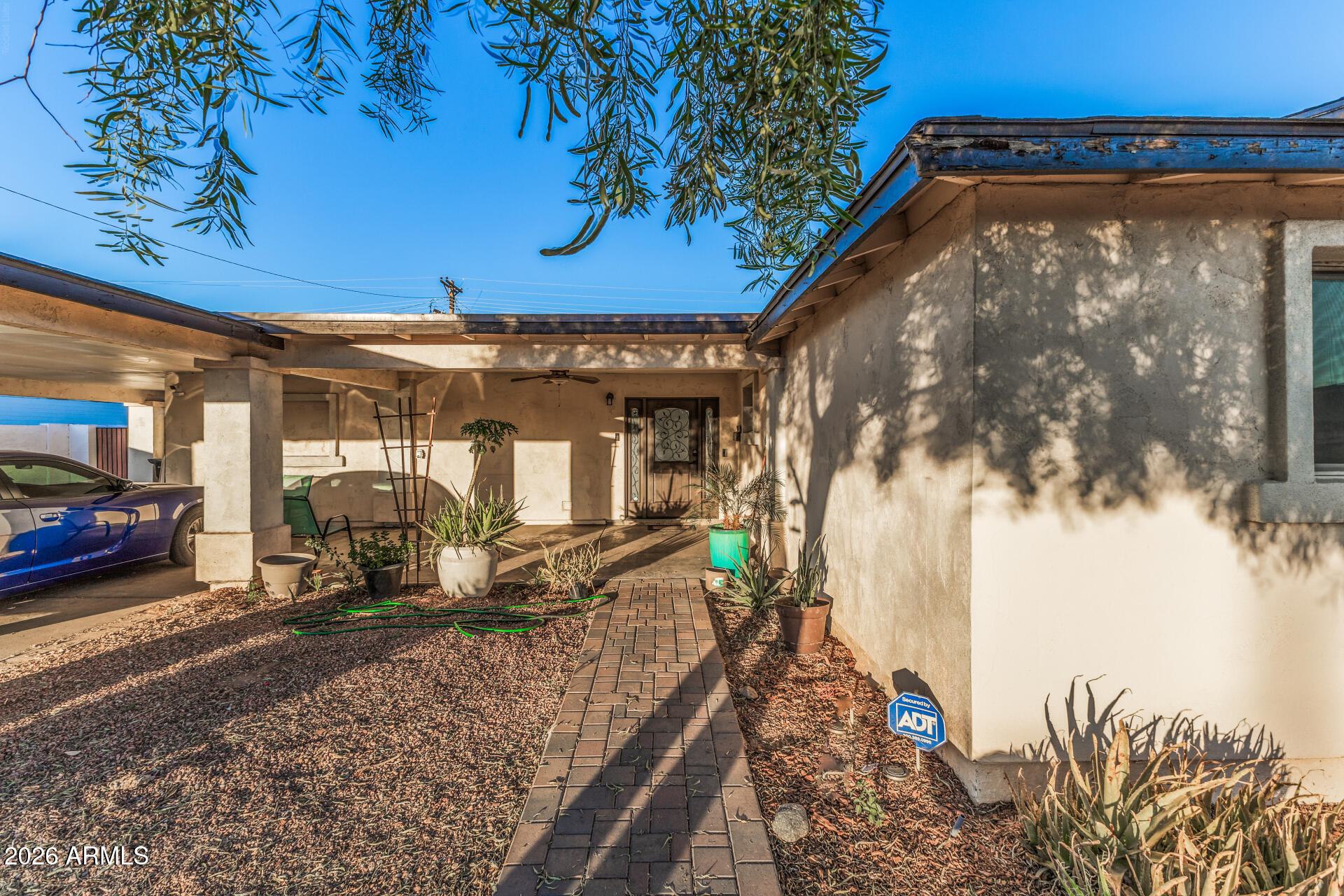 5738 W PIERSON Street