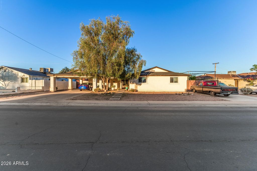 Photo of 5738 W Pierson Street, Phoenix, AZ 85031 (MLS # 7003638)
