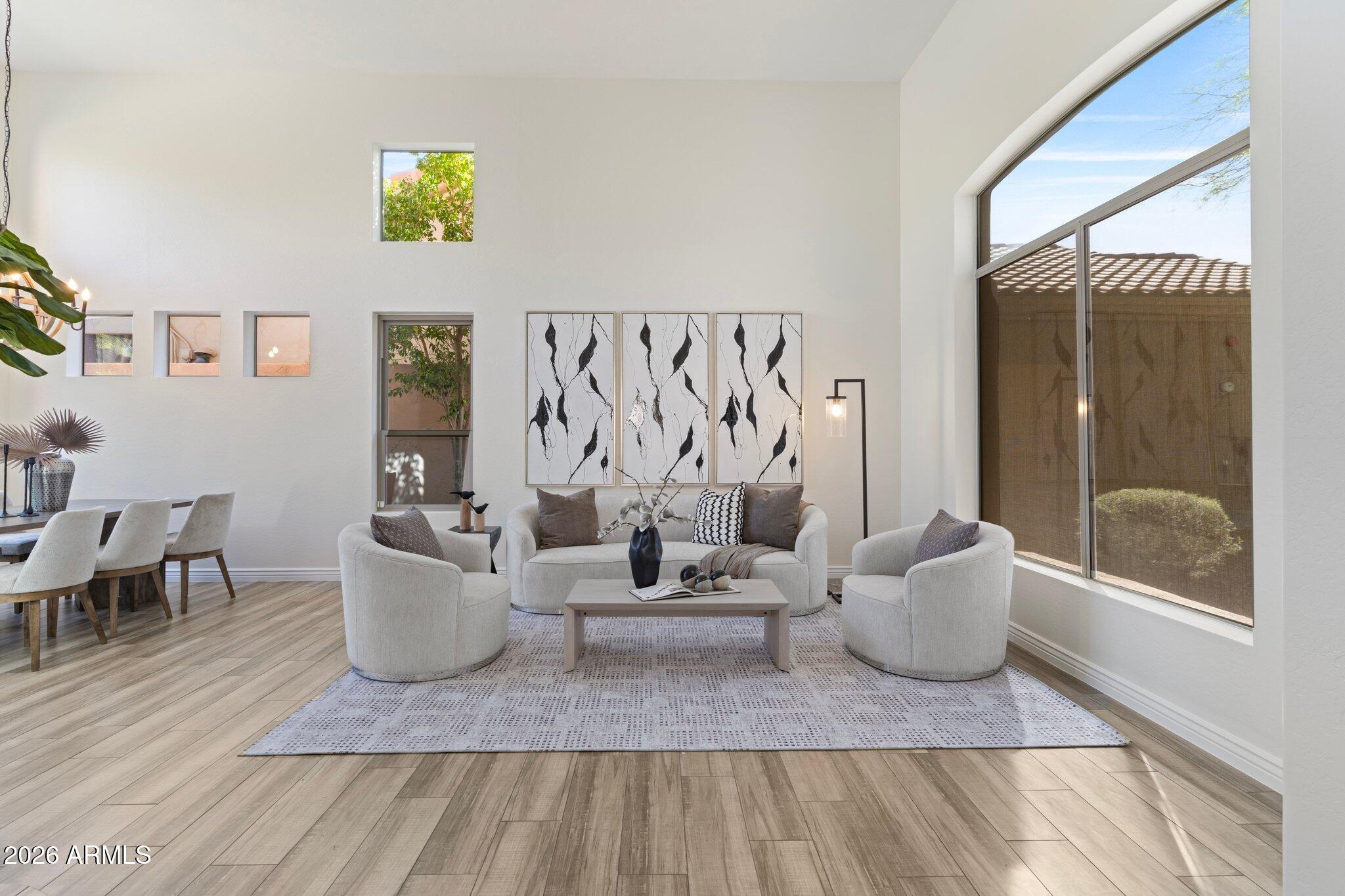 9058 E CASITAS DEL RIO Drive