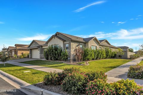 4740 S Venus -- Mesa AZ 85212