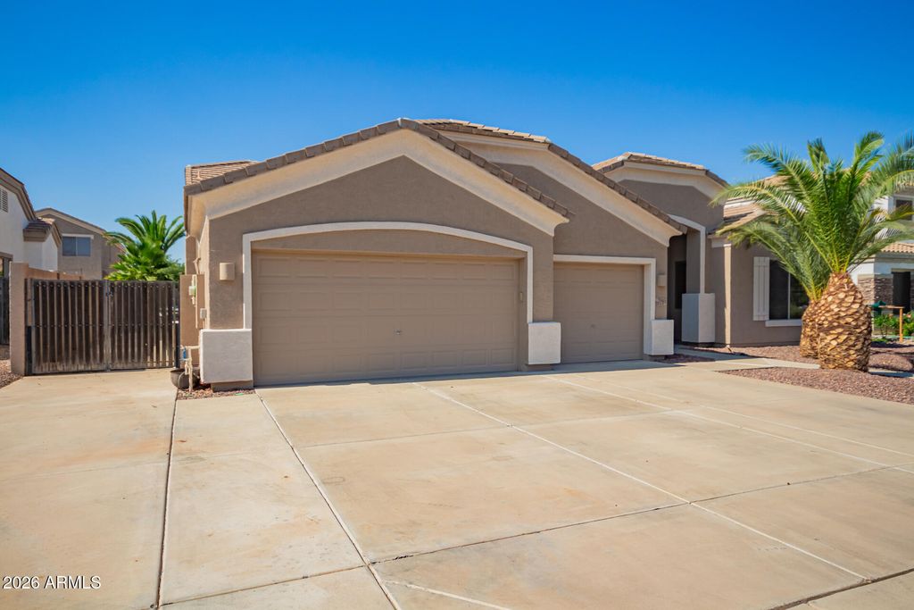 Photo of 2945 E Clifton Avenue, Gilbert, AZ 85295 (MLS # 6972654)