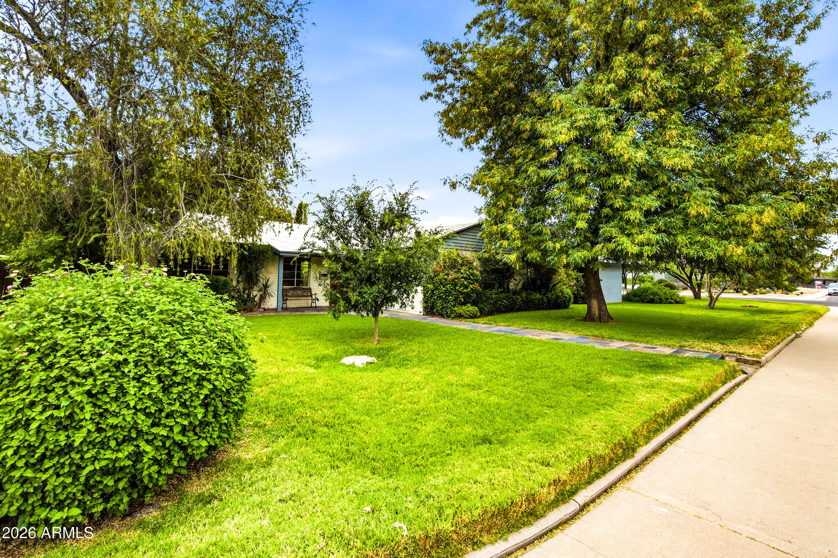 1808 W AVALON Drive