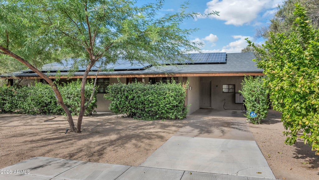 Photo of 4428 E Turney Avenue, Phoenix, AZ 85018 (MLS # 7093971)