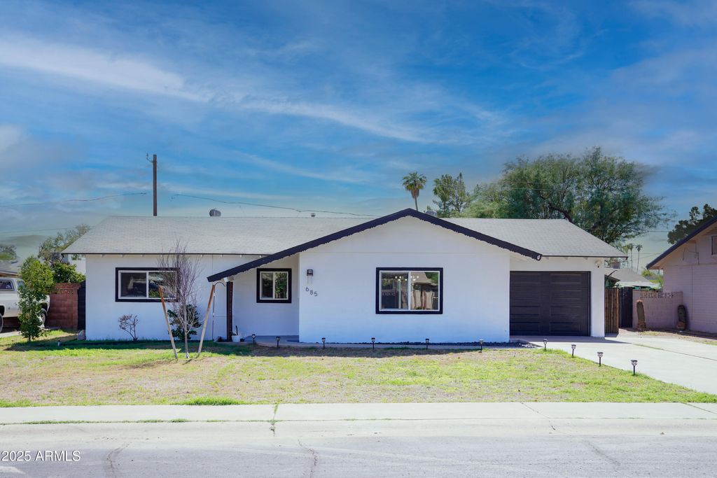 Photo of 685 W Shannon Street, Chandler, AZ 85225 (MLS # 6927869)
