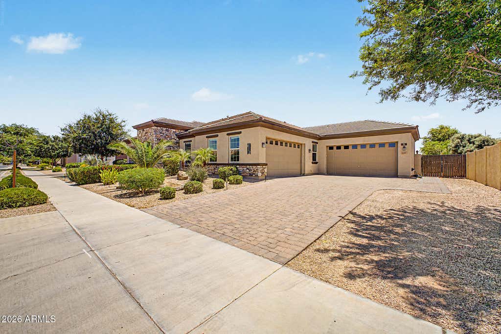 Photo of 22361 E Sentiero Drive, Queen Creek, AZ 85142 (MLS # 7039177)
