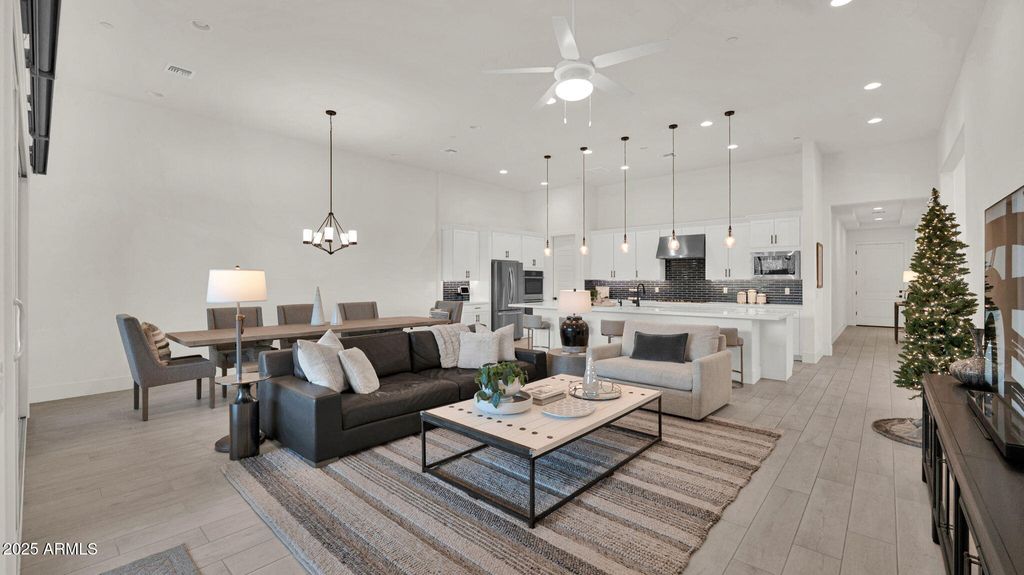 Photo of 38500 N School House Road #8, Cave Creek, AZ 85331 (MLS # 6953913)