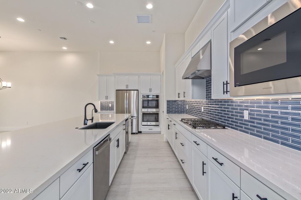 Photo of 38500 N School House Road #8, Cave Creek, AZ 85331 (MLS # 6953913)