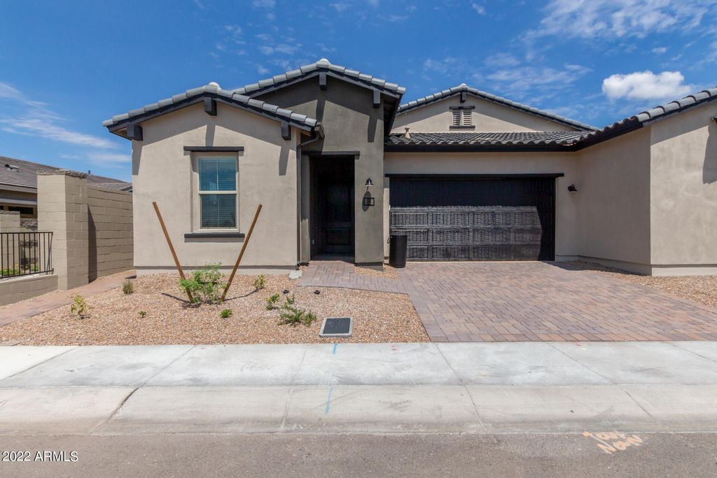 Photo of 38500 N School House Road #8, Cave Creek, AZ 85331 (MLS # 6953913)