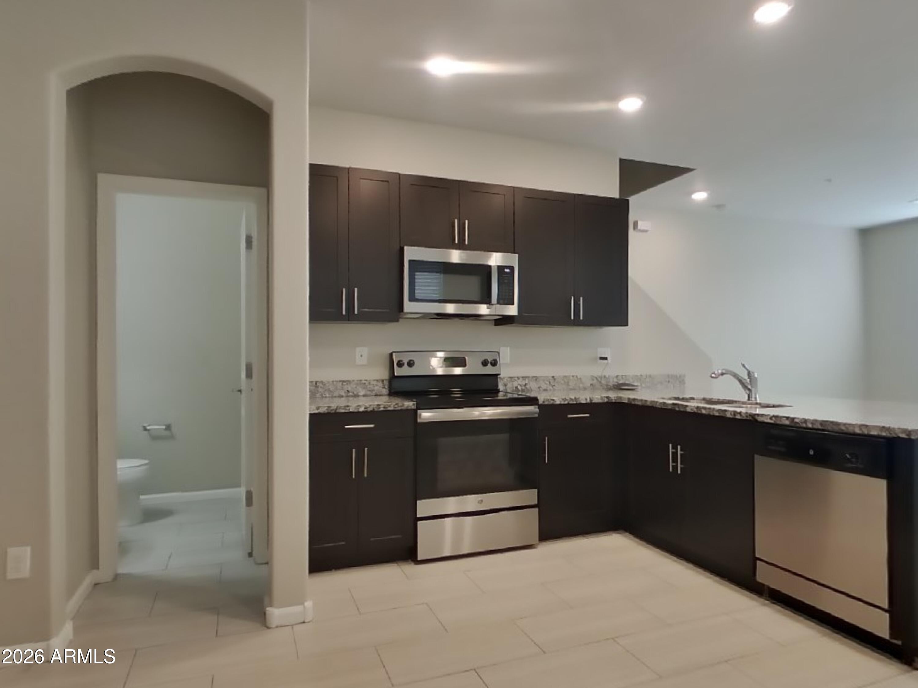 12551 W HUMMINGBIRD Terrace