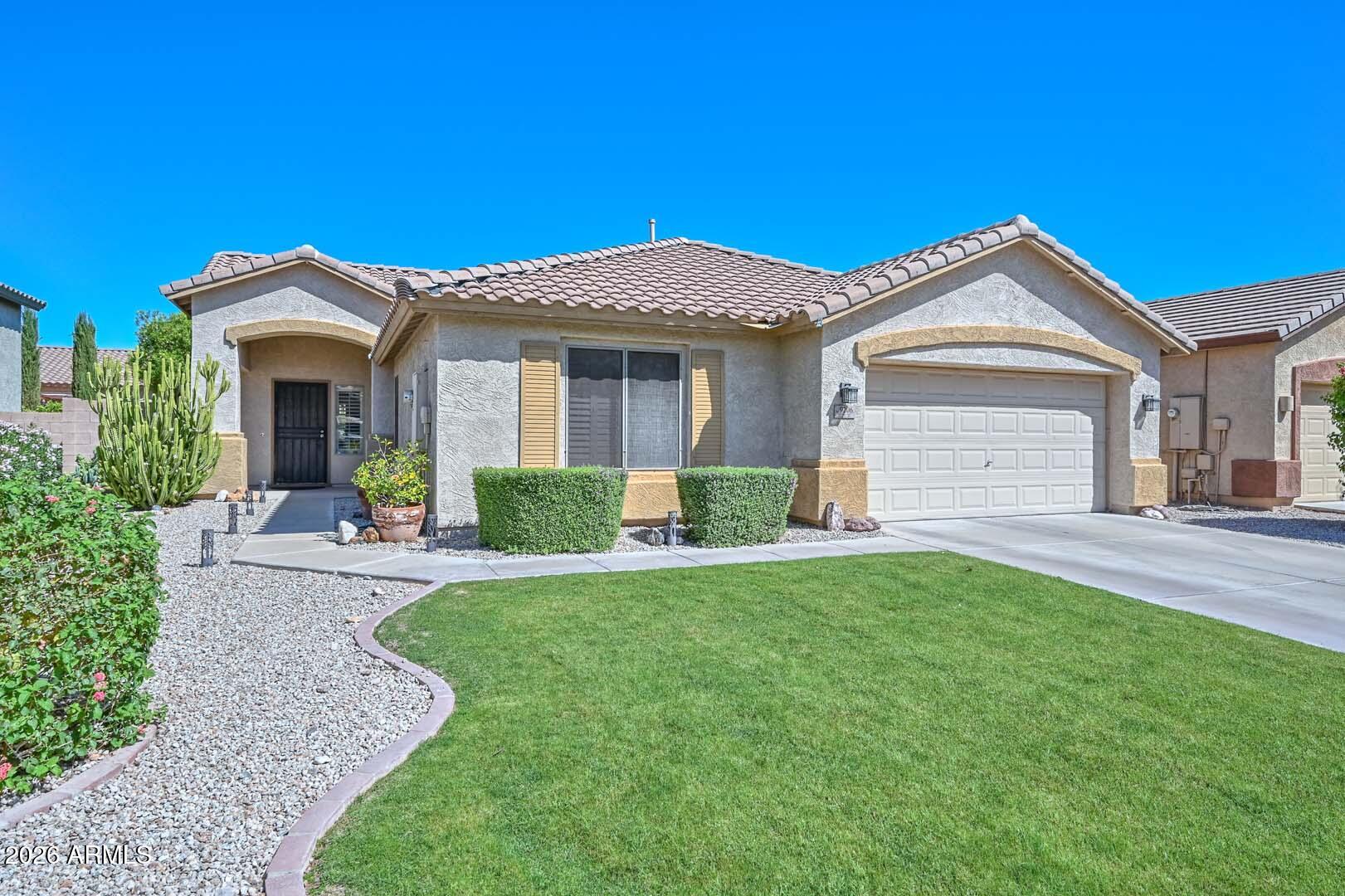 9206 W LONE CACTUS Drive