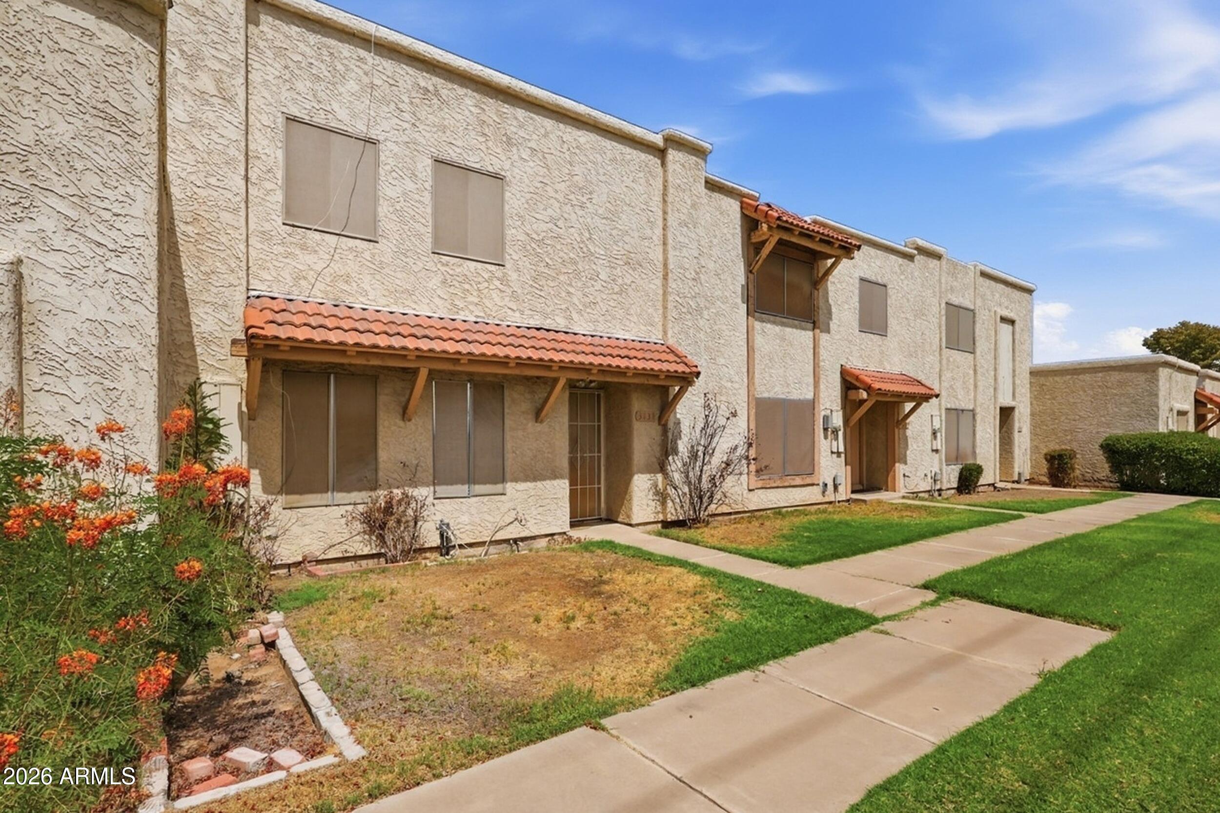 3131 W LOMA Lane