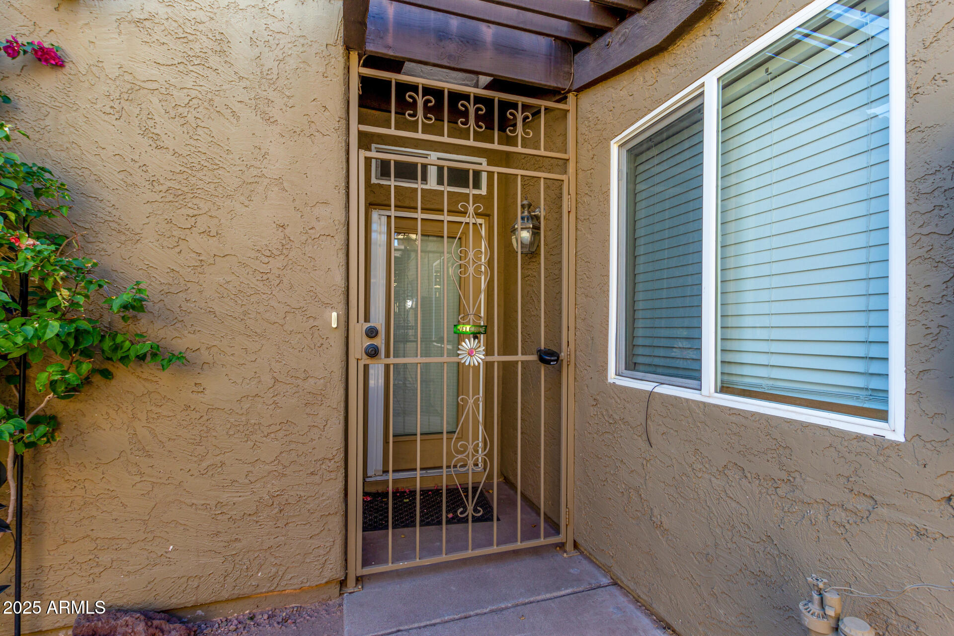 1231 E BLUEBELL Lane