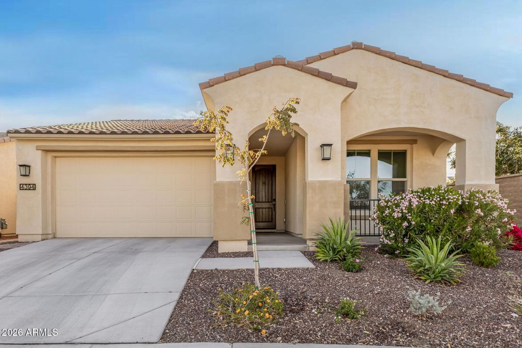 Photo of 4394 N 197th Drive, Litchfield Park, AZ 85340 (MLS # 6998474)