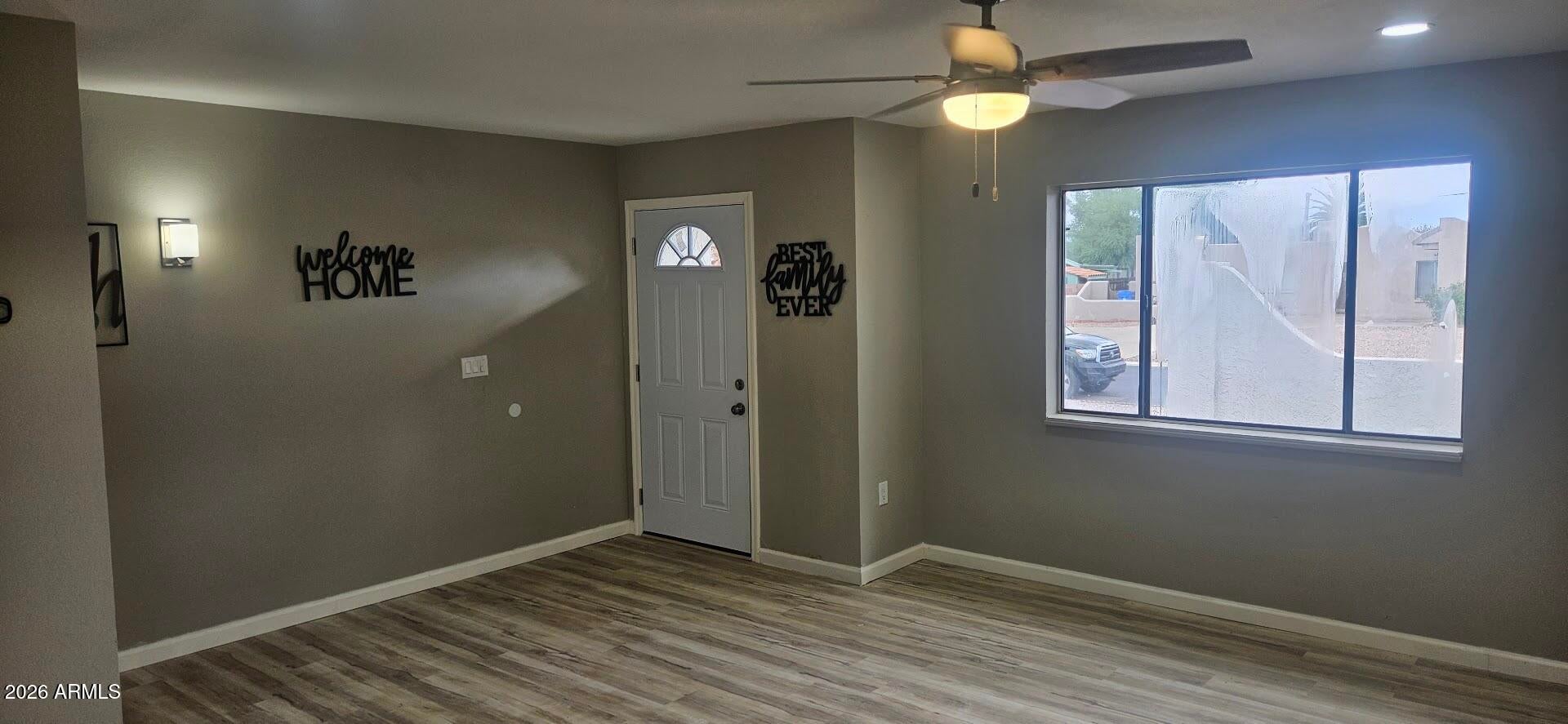 2450 PLAYER Avenue
