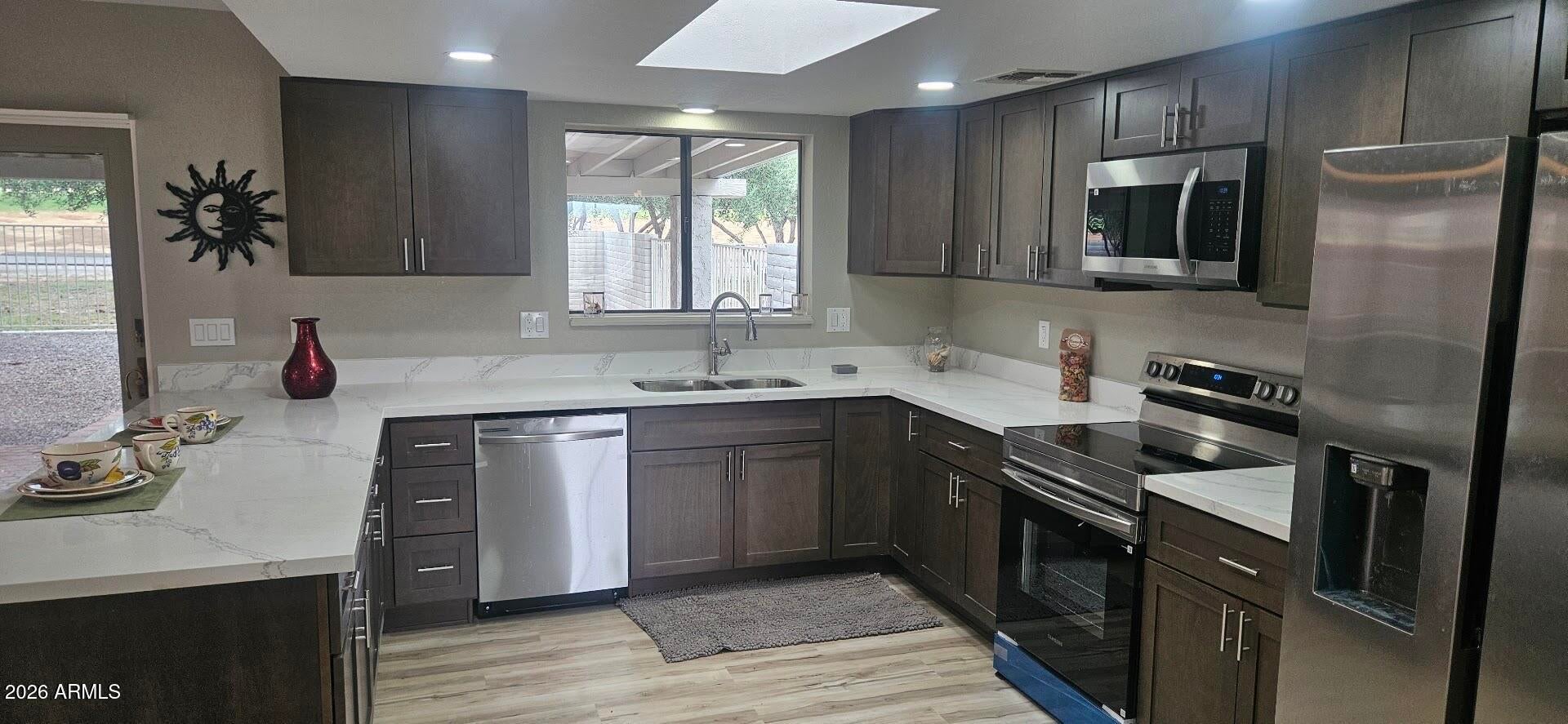 2450 PLAYER Avenue