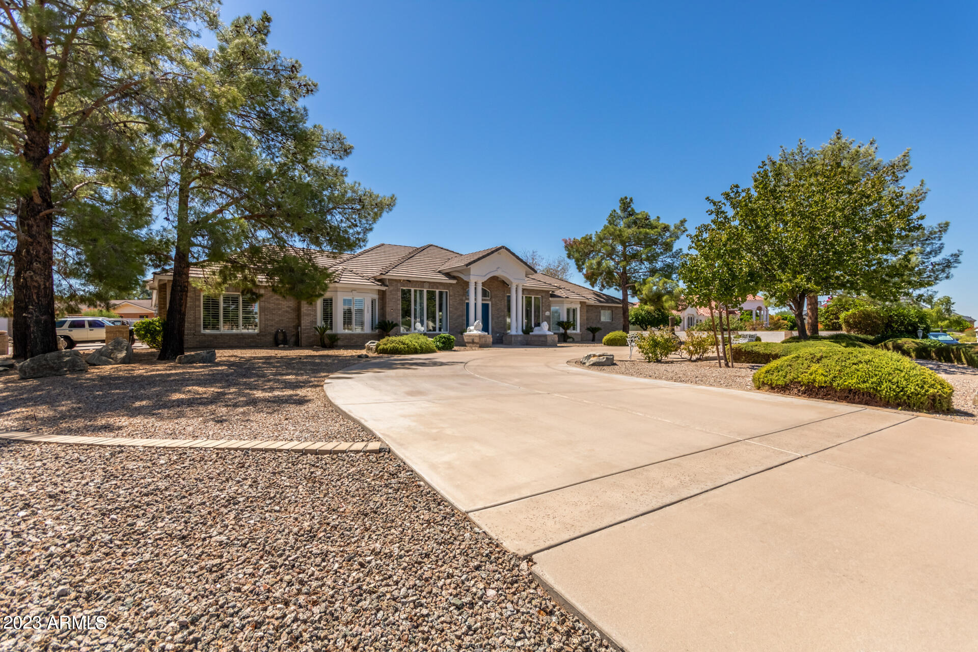 1309 E Salado Circle