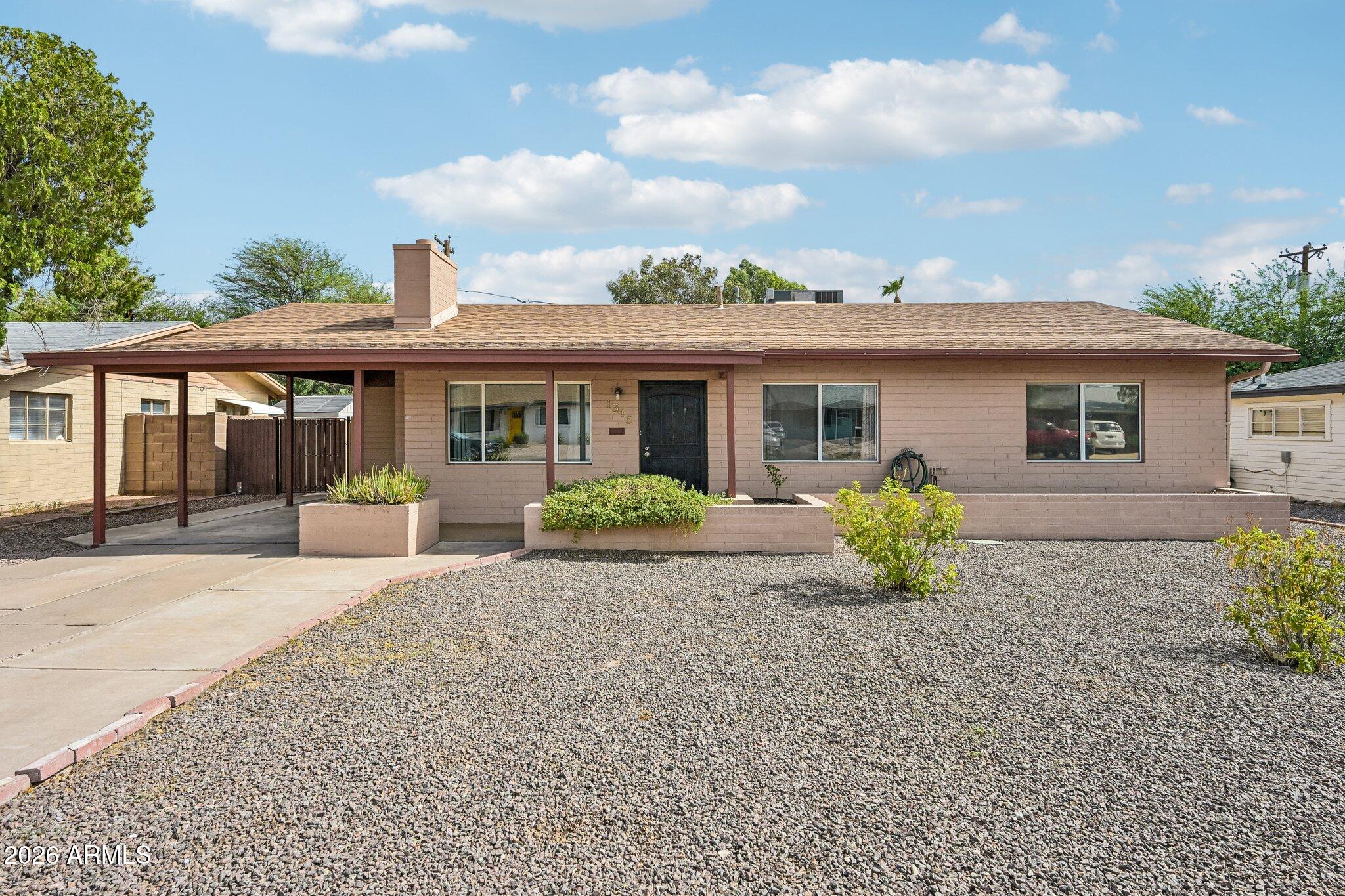 Properties 1 1315 E LEMON Street