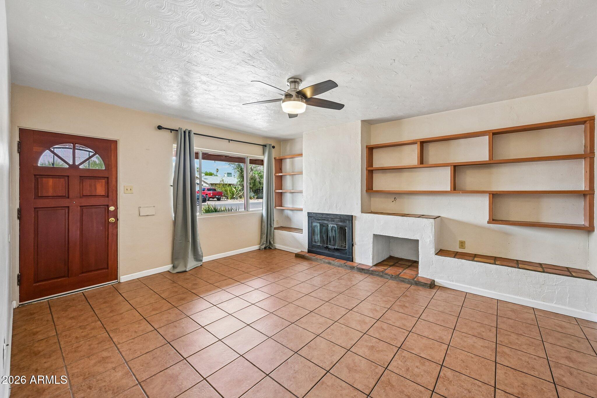 Properties 2 1315 E LEMON Street