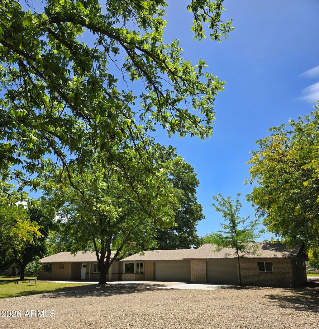 Photo of 843 E Armetta Drive, Camp Verde, AZ 86322 (MLS # 7022762)