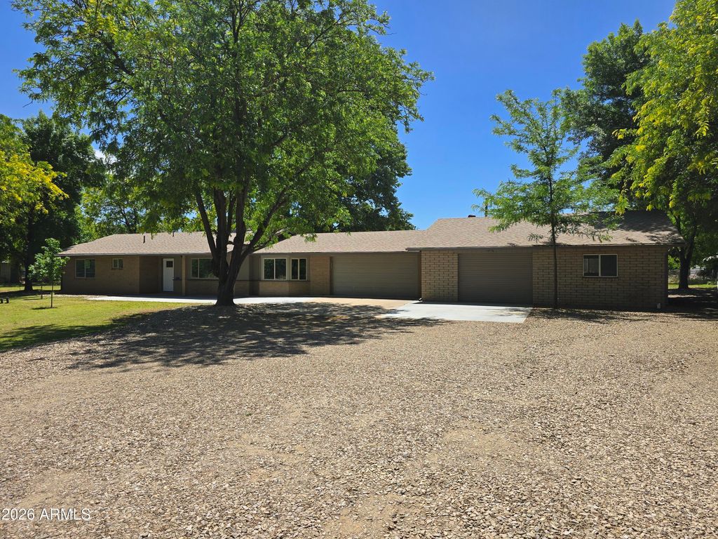 Photo of 843 E Armetta Drive, Camp Verde, AZ 86322 (MLS # 7022762)