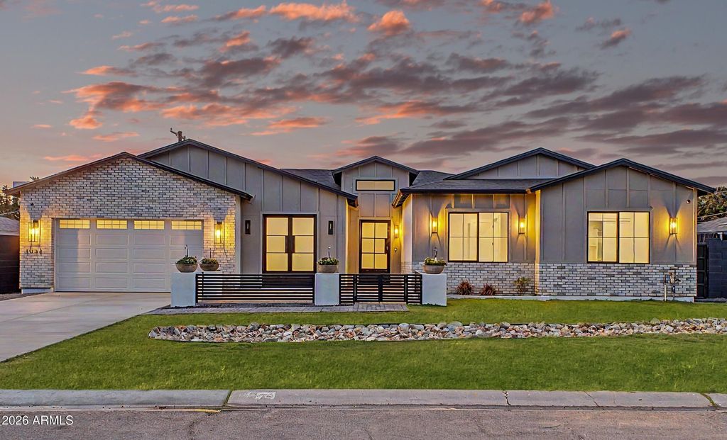 Photo of 4032 E Earll Drive, Phoenix, AZ 85018 (MLS # 7030104)
