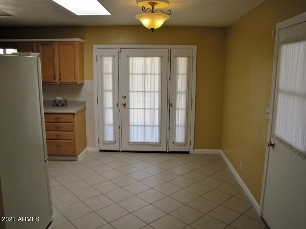 GARDEN CANYON UNIT 3 - Residential Lease