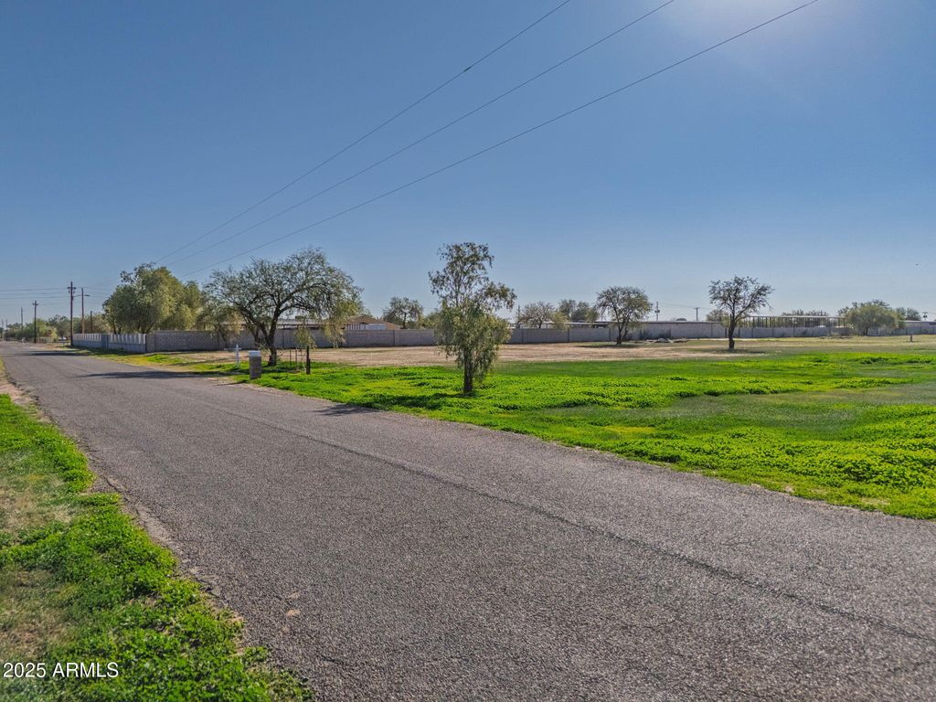 Photo of 51259 W Julie Lane #203, Maricopa, AZ 85139 (MLS # 6950333)