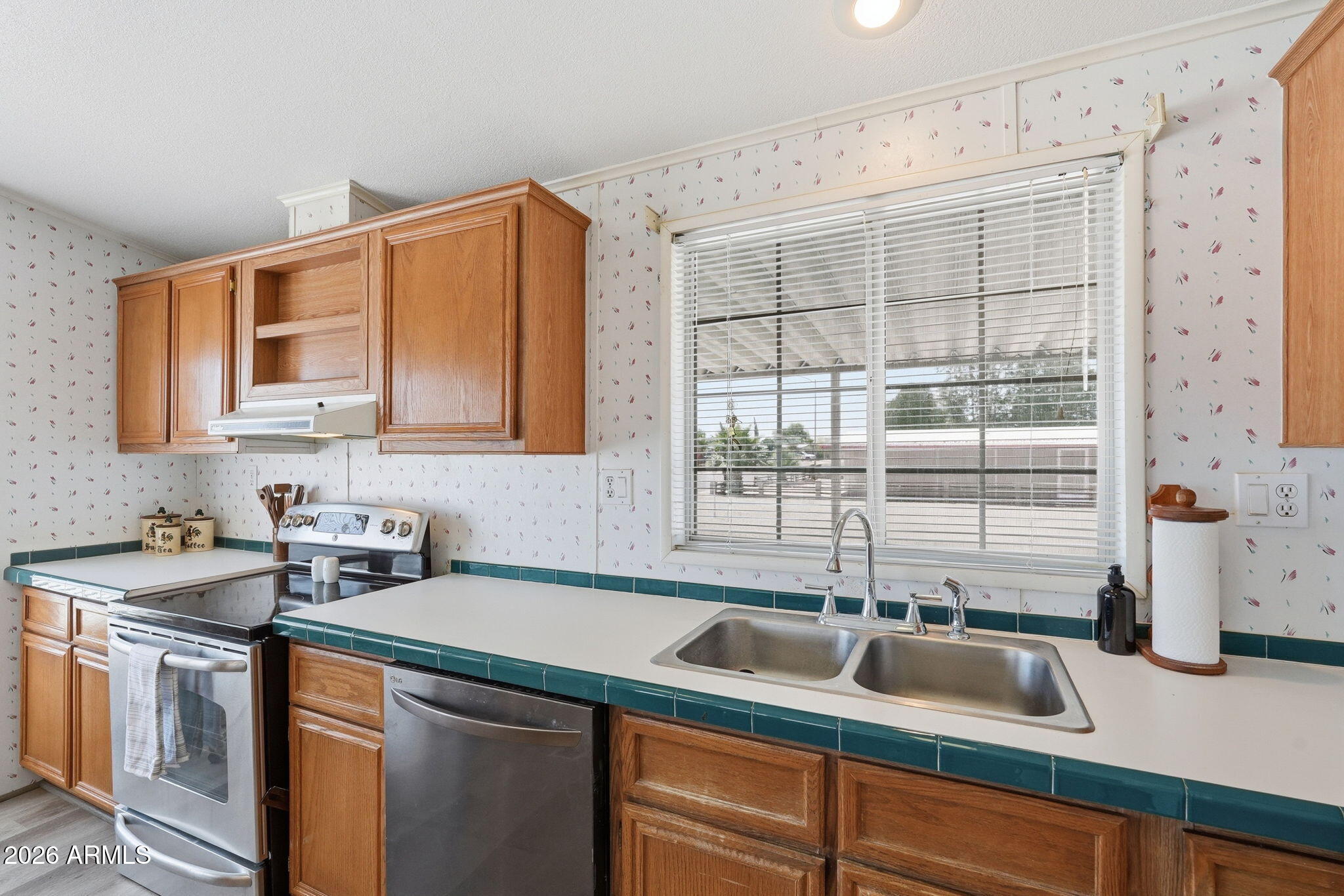 FLORENCE GARDENS UNIT C - Residential