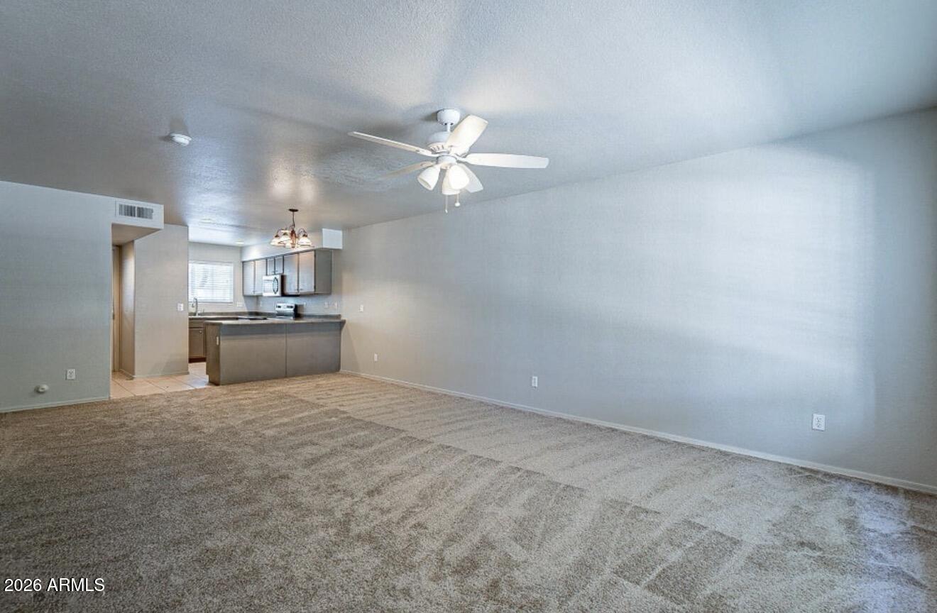 860 N MCQUEEN Road 1150