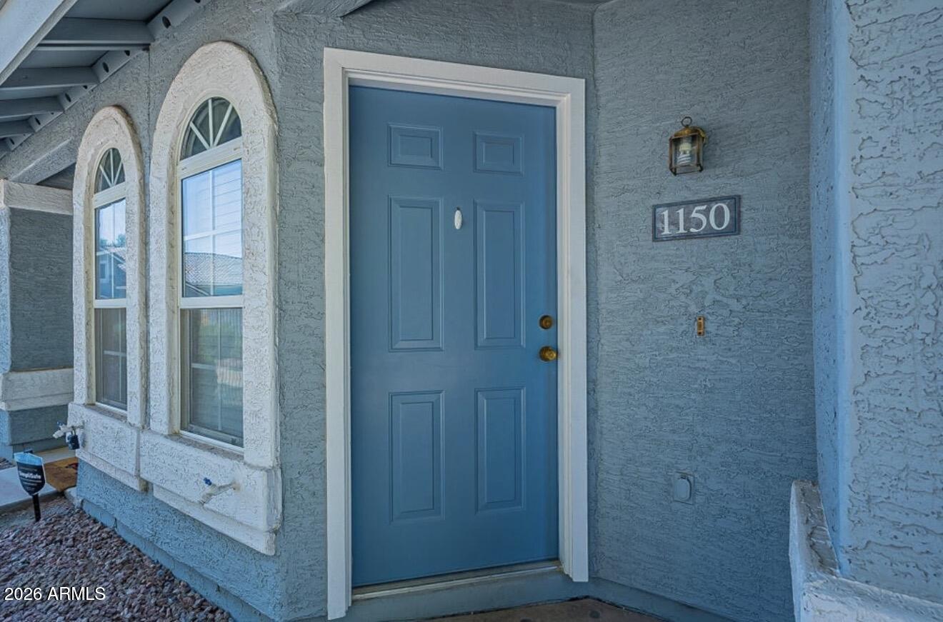 860 N MCQUEEN Road 1150