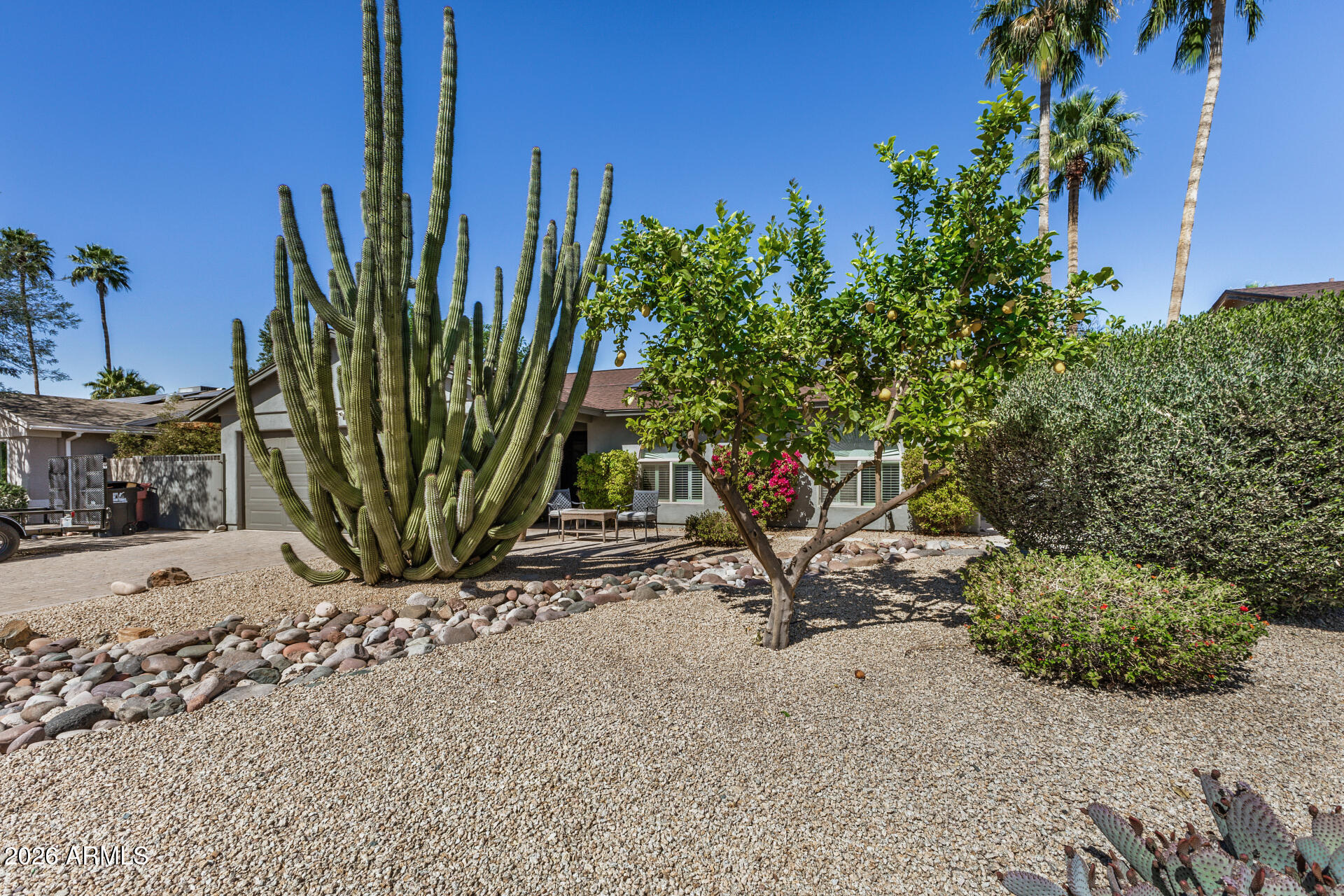 10710 E CLINTON Street