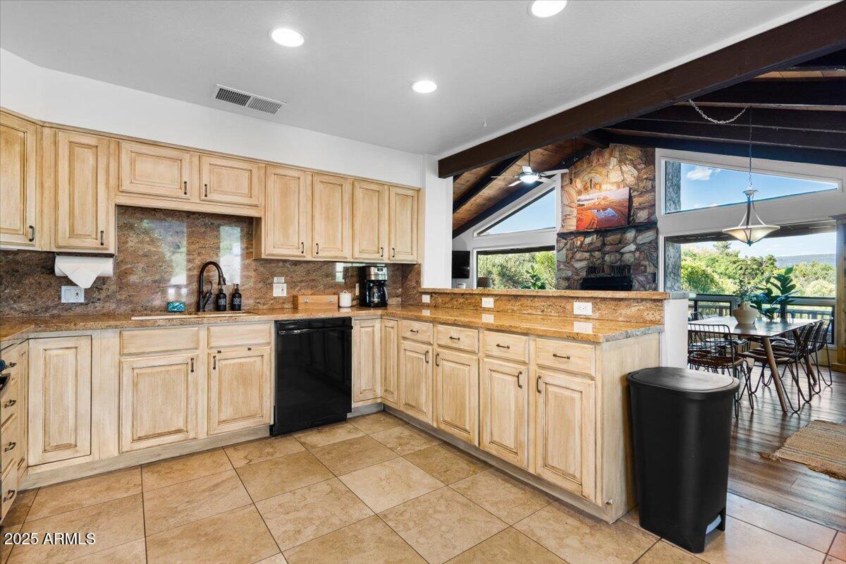 2305 Roadrunner Road