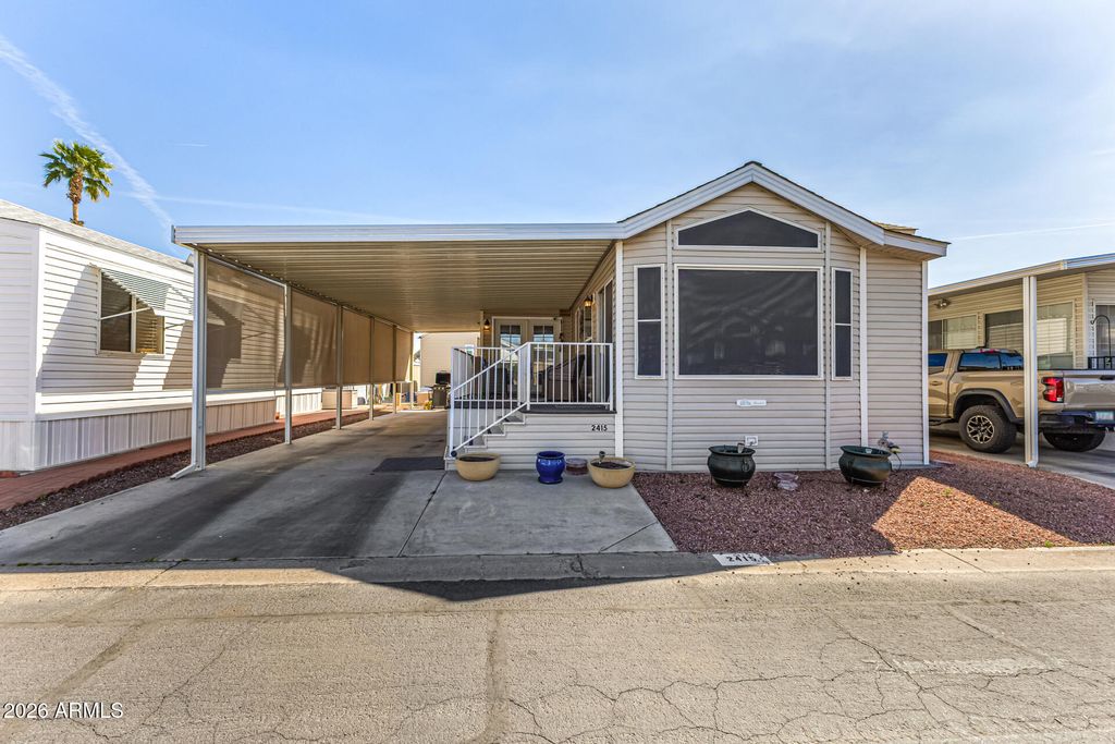 Photo of 10950 W Union Hills Drive #2415, Sun City, AZ 85373 (MLS # 6995846)