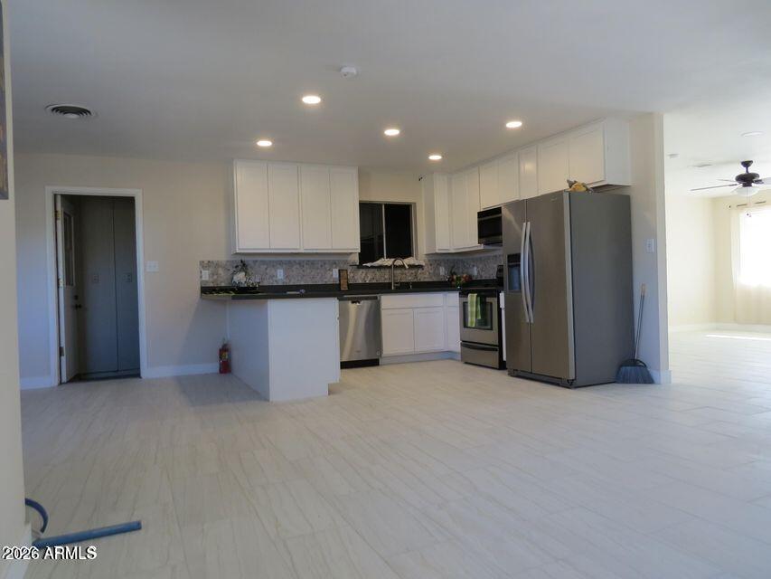 3618 W EL CAMINITO Drive