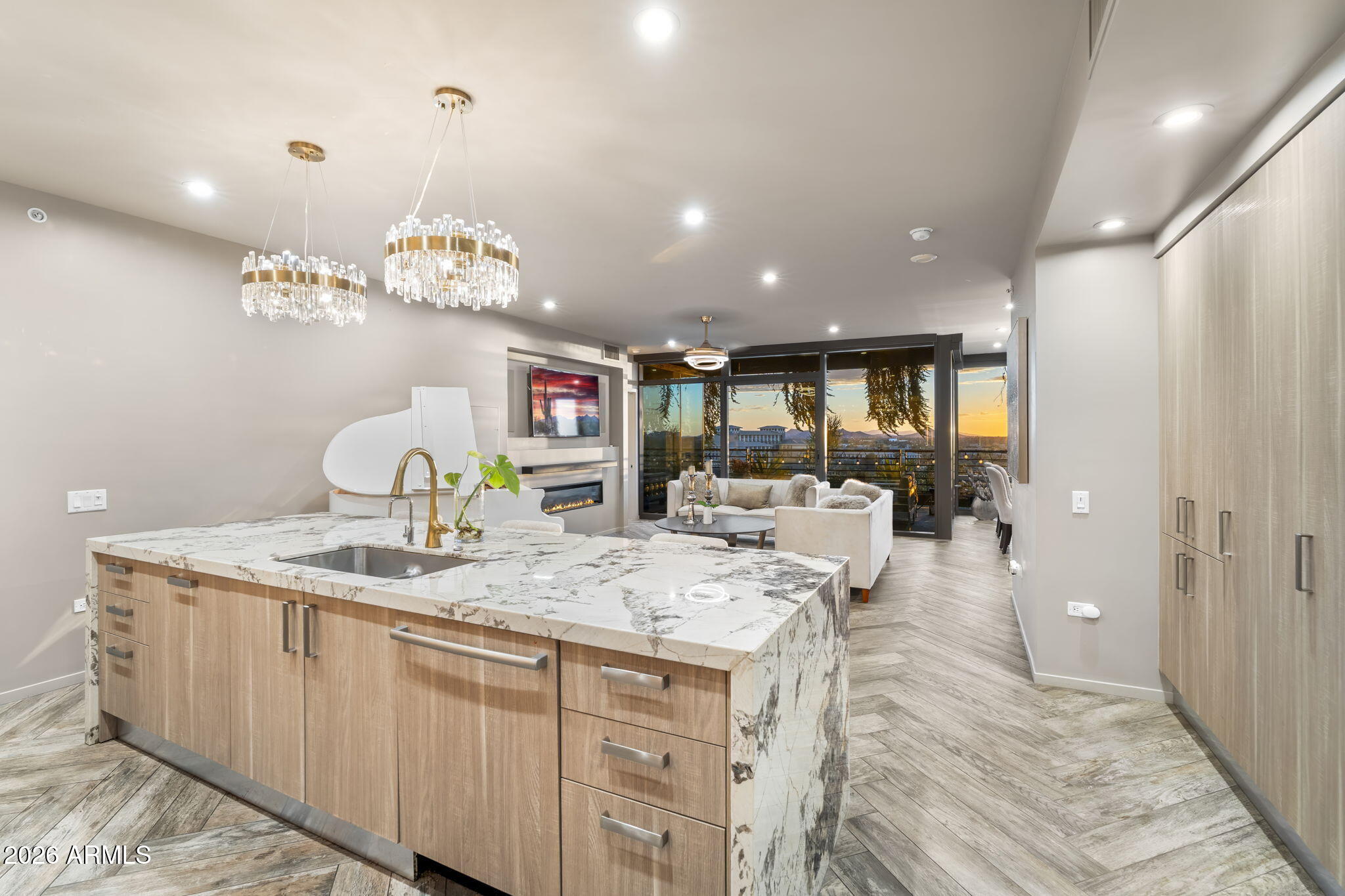 7120 E Kierland Boulevard 915