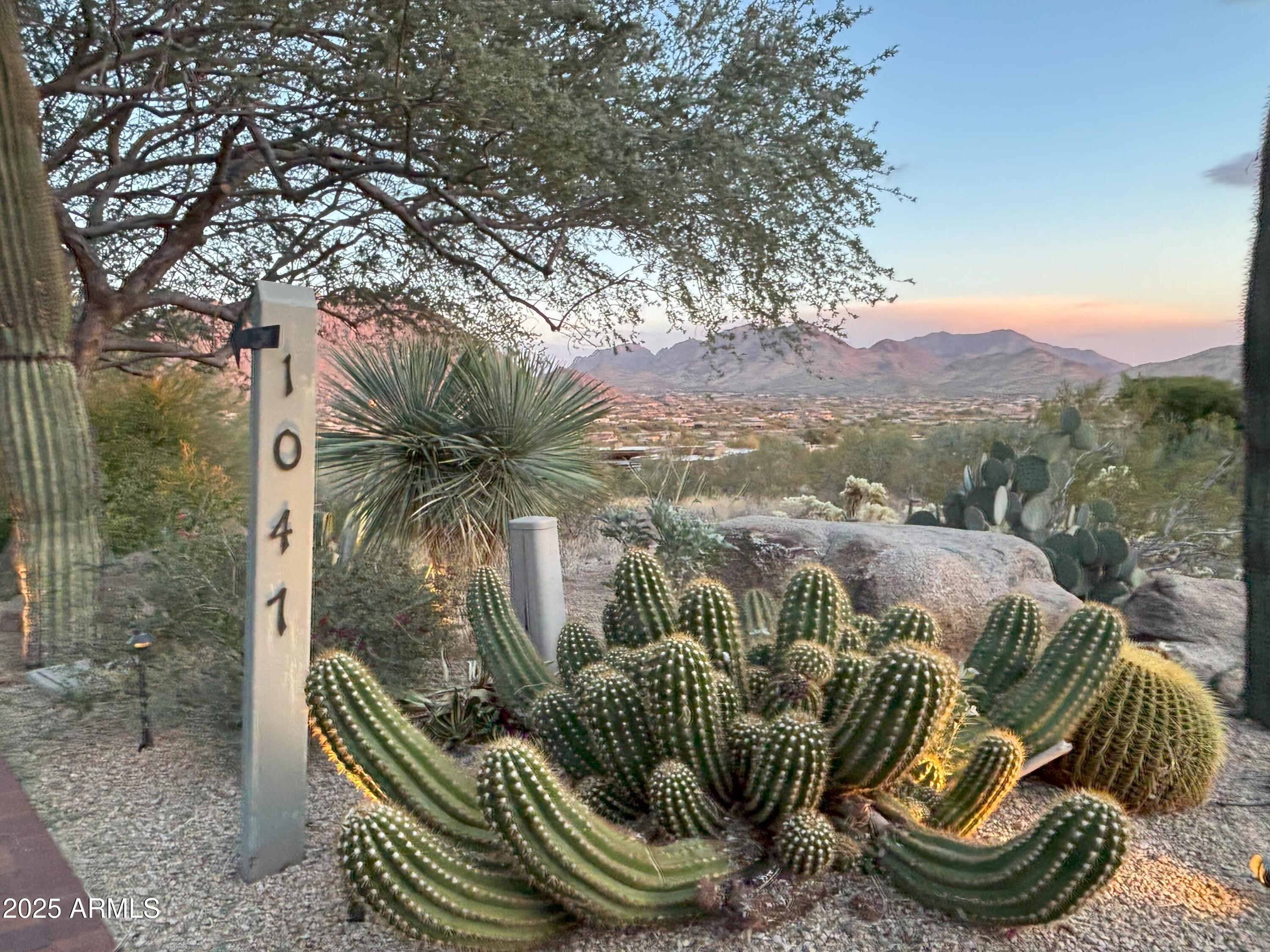 10040 E HAPPY VALLEY Road 1047