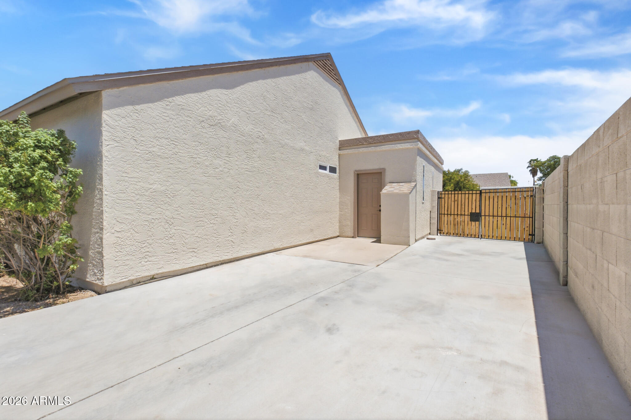 19028 N 45TH Drive